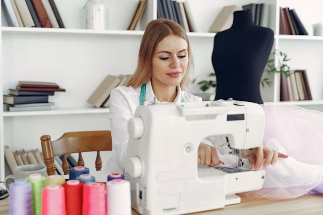 The Ultimate Guide to Low-Cost Apparel Manufacturing for Startups